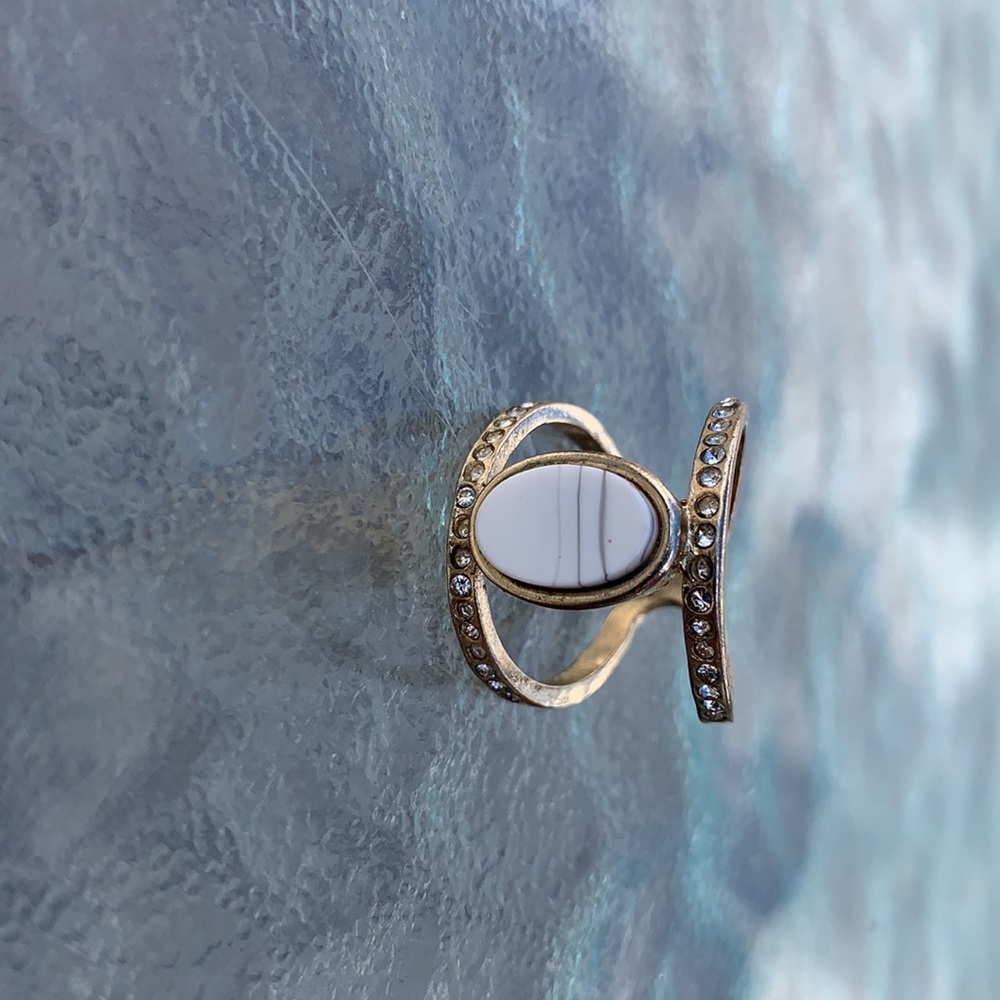 Ring - Picture 3 of 3